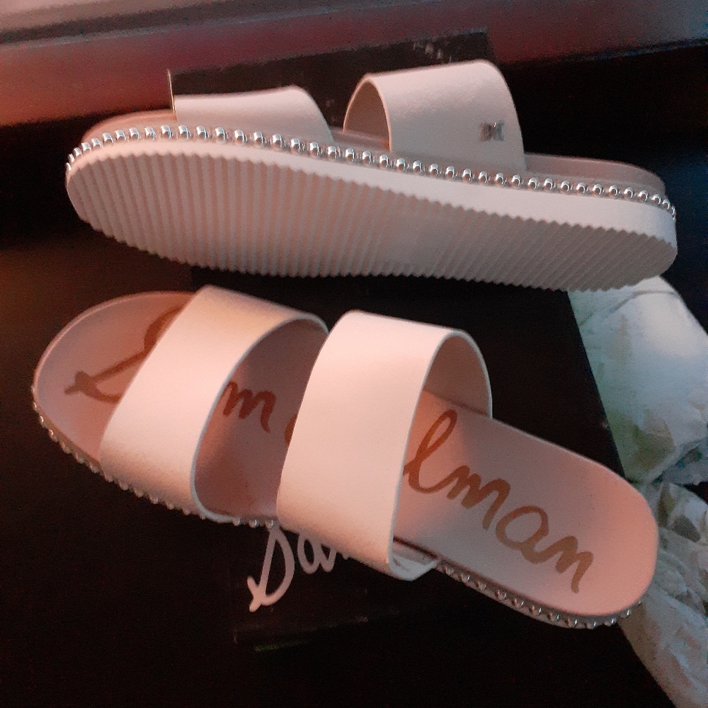 Sandals - Picture 3 of 4